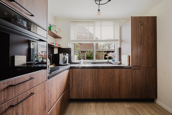 Medium property photo - Hogeweg 31, 3208 CL Spijkenisse